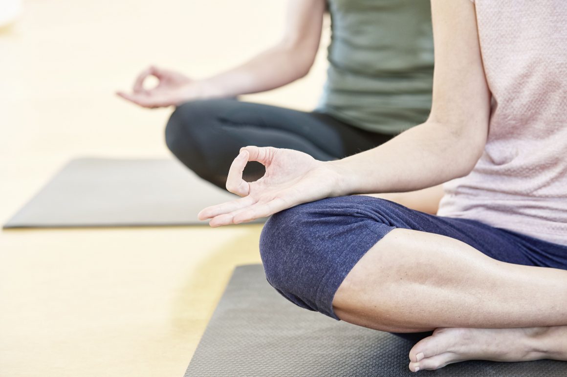 Am 21. Juni ist der Internationale Yoga Tag – probiere Yoga aus – im Juni kostenlos Am 21. Juni ist der Internationale Yoga Tag – probiere Yoga aus – im Juni kostenlos